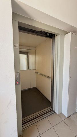 Kiadó garázs, Debrecenben 25 E Ft / hó / költözzbe.hu