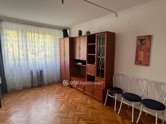 Kiadó panellakás, albérlet, Budapesten, III. kerületben