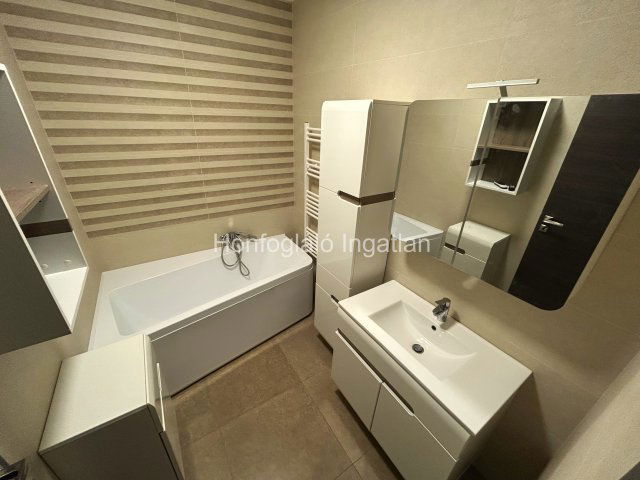 Eladó sorház, Nyíregyházán 99 M Ft, 4 szobás