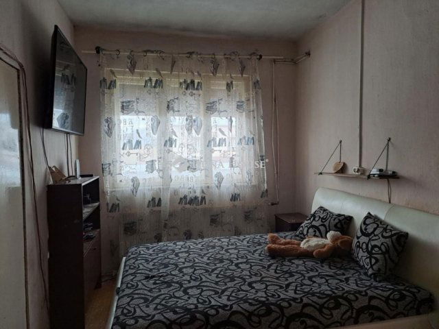 Eladó családi ház, Kunbaján 9 M Ft, 3 szobás