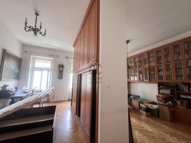Eladó téglalakás, Budapesten, V. kerületben 148 M Ft, 2 szobás