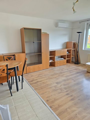 Kiadó téglalakás, albérlet, Pécsett 140 E Ft / hó, 1+1 szobás