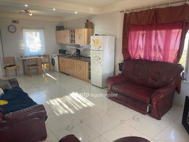 Eladó családi ház, Tápiógyörgyén 16 M Ft, 2 szobás