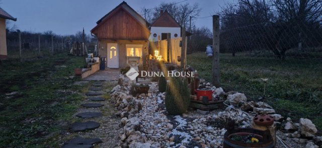 Eladó családi ház, Marcaliban 23.5 M Ft, 4 szobás