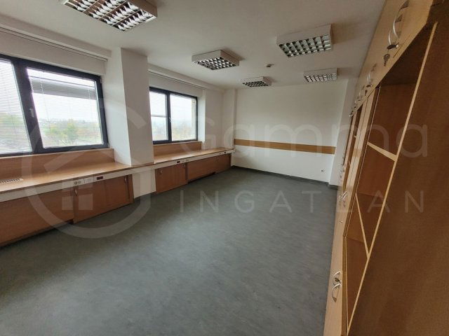 Kiadó iroda, Miskolcon 48 E Ft / hó / költözzbe.hu