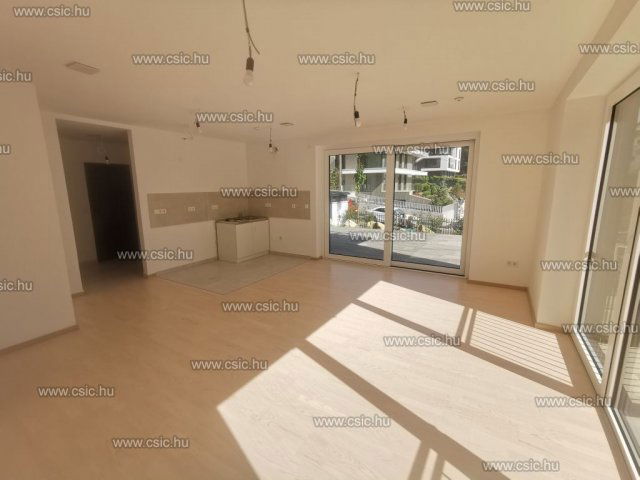 Eladó téglalakás, Budapesten, II. kerületben 266.6 M Ft