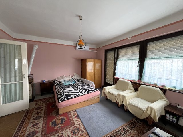 Eladó családi ház, Bölcskén 48 M Ft, 5 szobás