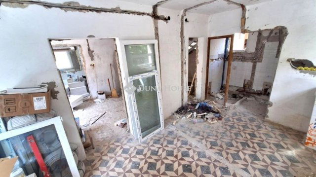 Eladó családi ház, Kiskunlacházán 65 M Ft, 4 szobás