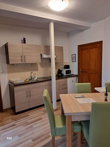 Kiadó téglalakás, albérlet, Egerben 200 E Ft / hó, 2 szobás