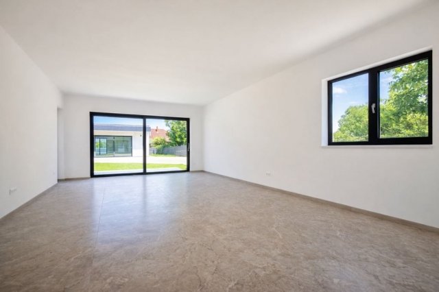 Eladó családi ház, Székesfehérvárott 199 M Ft, 5 szobás