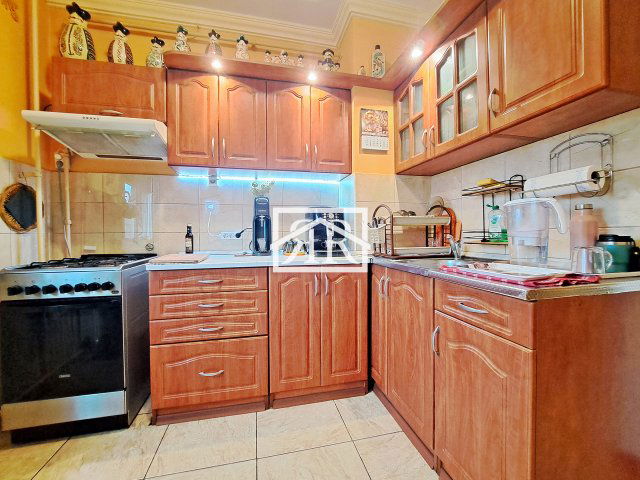 Eladó panellakás, Szegeden, Szilléri sugárúton 63.9 M Ft