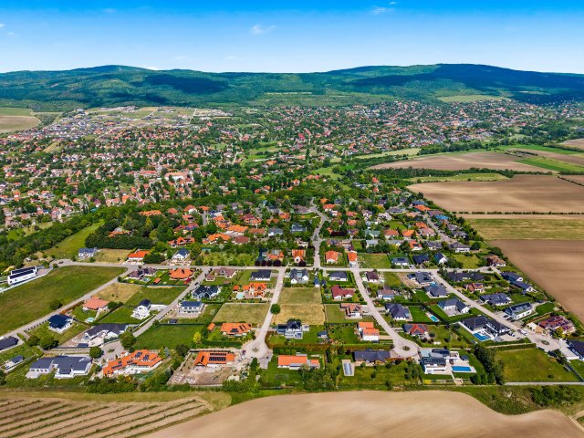 Eladó telek, Budajenőn 92 M Ft / költözzbe.hu