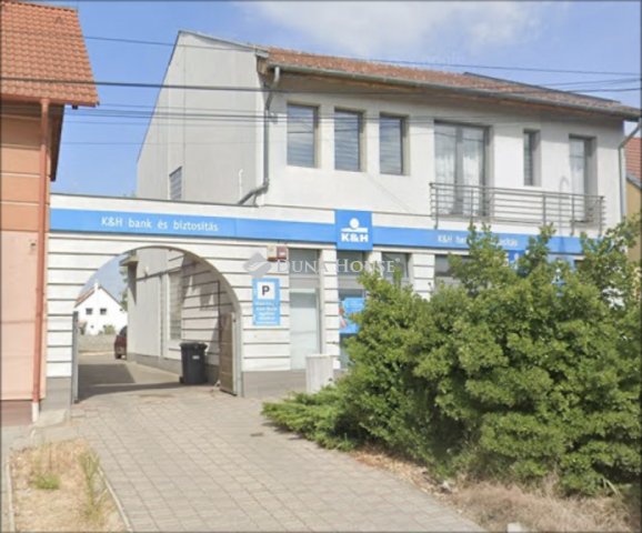 Eladó családi ház, Fóton 288.75 M Ft, 7 szobás