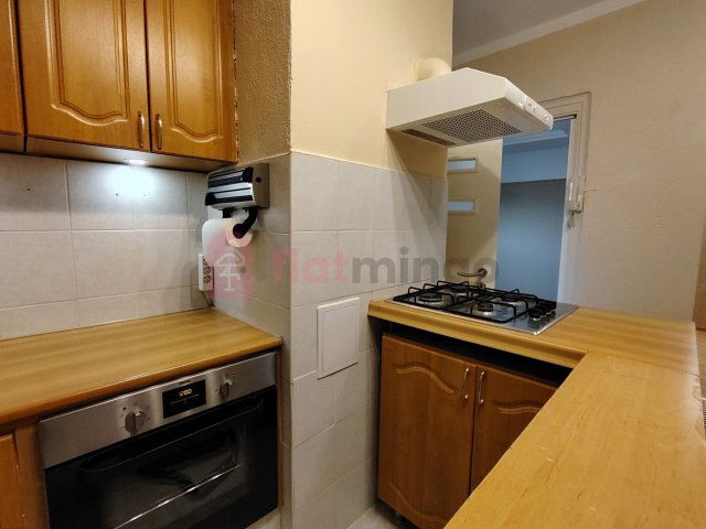 Kiadó panellakás, albérlet, Pécsett 140 E Ft / hó, 2 szobás