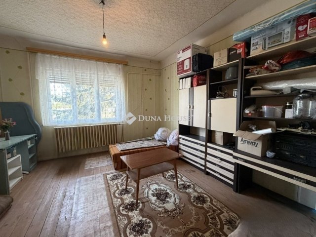 Eladó családi ház, Turán 43.9 M Ft, 4 szobás