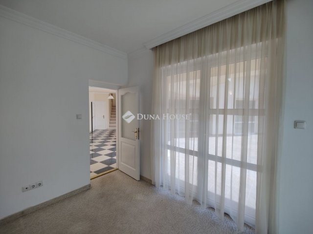 Eladó családi ház, Budapesten, XVIII. kerületben 199.9 M Ft