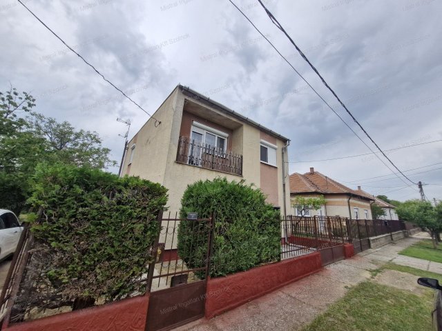 Eladó családi ház, Martfűn 42.8 M Ft, 3 szobás
