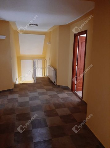Eladó családi ház, Böhönyén 90.8 M Ft, 7 szobás