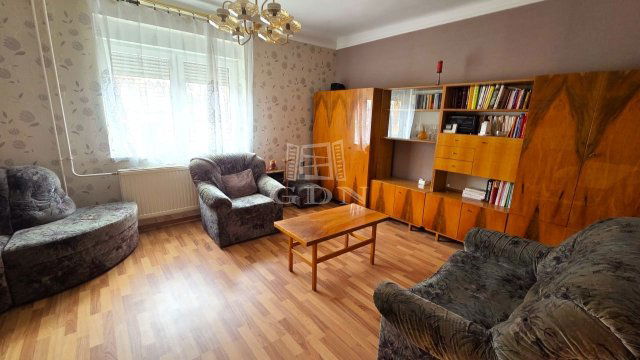 Eladó családi ház, Budaörsön 124.9 M Ft, 2 szobás