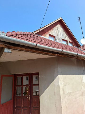Eladó családi ház, Szabadszálláson 28.7 M Ft, 2+2 szobás
