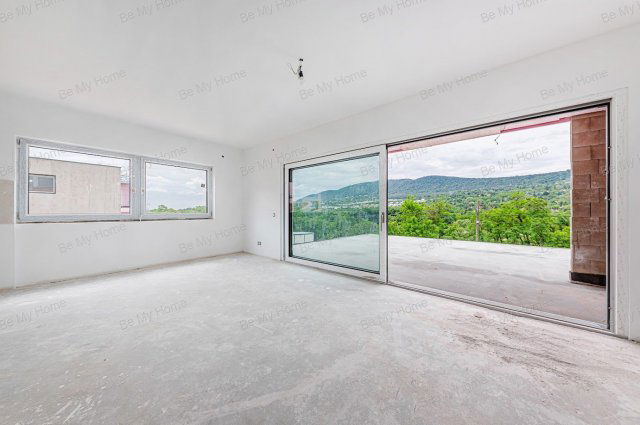 Eladó ikerház, Budapesten, III. kerületben 224.9 M Ft, 4 szobás