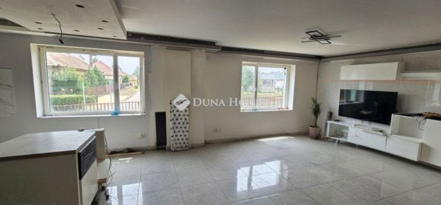 Eladó családi ház, Tápiószecsőn 73.9 M Ft, 3 szobás