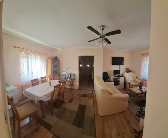 Eladó családi ház, Debrecenben 42 M Ft, 2 szobás