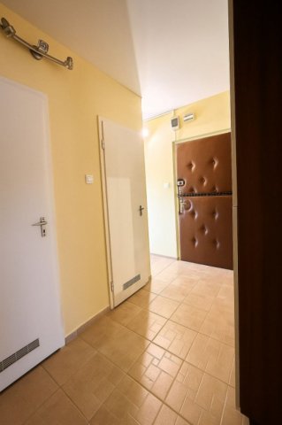 Eladó panellakás, Debrecenben 48.9 M Ft, 2 szobás