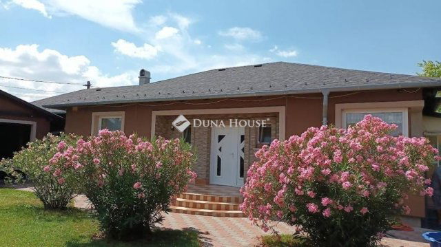 Eladó családi ház, Halásztelken 135 M Ft, 4 szobás