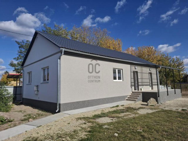 Eladó családi ház, Tápiószentmártonon 53.5 M Ft, 3 szobás