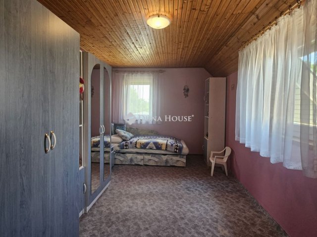 Eladó családi ház, Felsőszentmártonon 44.9 M Ft, 5 szobás