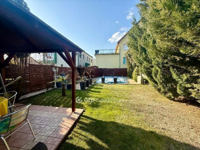 Eladó ikerház, Dunaharasztin 132.5 M Ft, 4 szobás