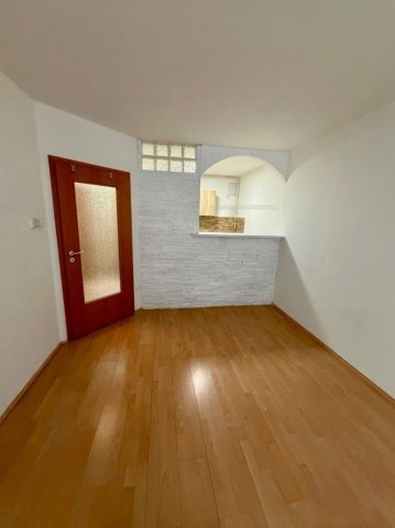 Kiadó téglalakás, albérlet, IX. kerületben, Liliom utcában