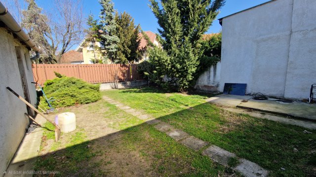 Eladó családi ház, Budapesten, XIV. kerületben, Egressy úton