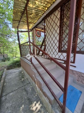 Eladó nyaraló, Verőcén, Guruntyi dűlőn 21 M Ft, 2 szobás