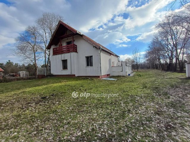 Eladó családi ház, Nyíregyházán 75 M Ft, 5 szobás