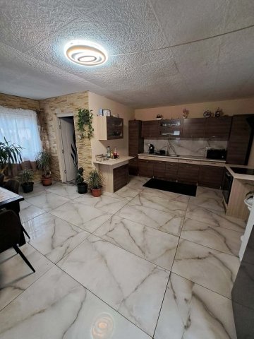 Eladó családi ház, Debrecenben 43.9 M Ft, 3 szobás