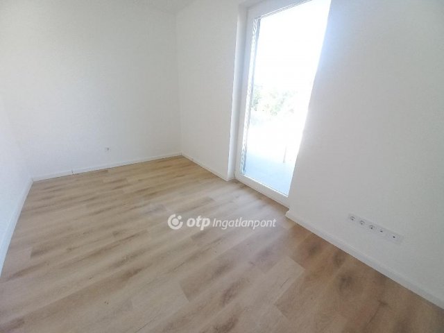 Eladó téglalakás, Budapesten, XVII. kerületben 92.9 M Ft