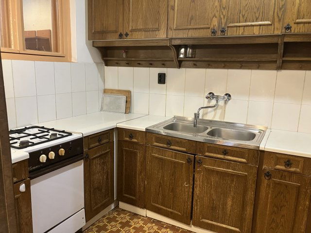 Kiadó téglalakás, albérlet, Budapesten, VI. kerületben