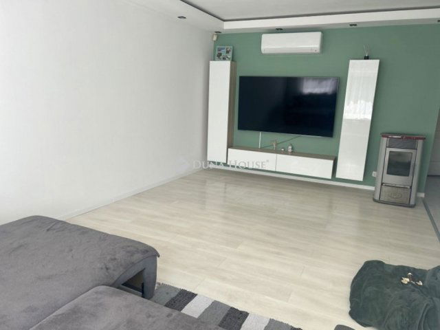 Eladó ikerház, Nyíregyházán 79 M Ft, 6 szobás