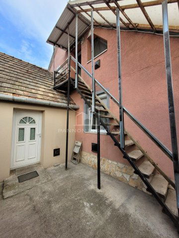Kiadó családi ház, albérlet, Papkeszin 135 E Ft / hó, 4 szobás