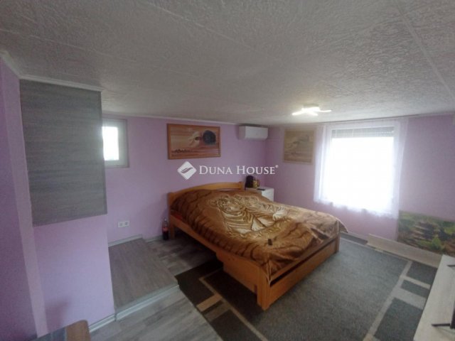 Eladó családi ház, Kecskeméten 28.49 M Ft, 1 szobás