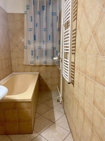 Eladó téglalakás, Tatabányán 34.99 M Ft, 1+1 szobás