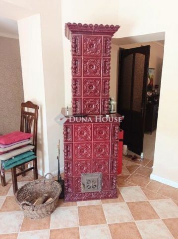 Eladó családi ház, Pákán 192.115 M Ft, 5 szobás