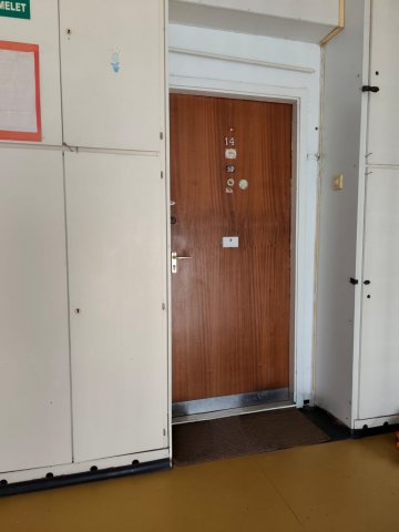 Eladó panellakás, Baján 29 M Ft, 2 szobás / költözzbe.hu