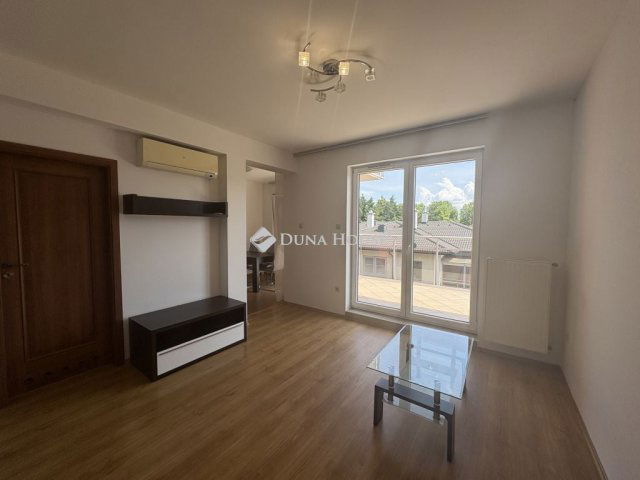 Kiadó téglalakás, albérlet, Győrött 260 E Ft / hó, 3 szobás