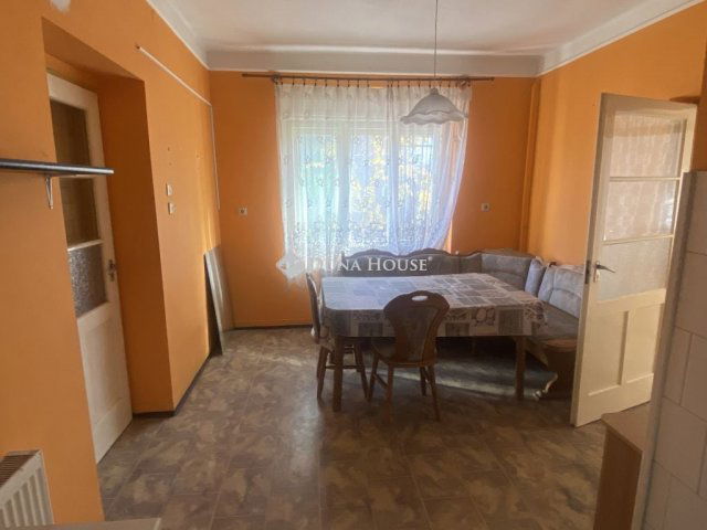 Eladó családi ház, Kunszentmiklóson 39 M Ft, 3 szobás