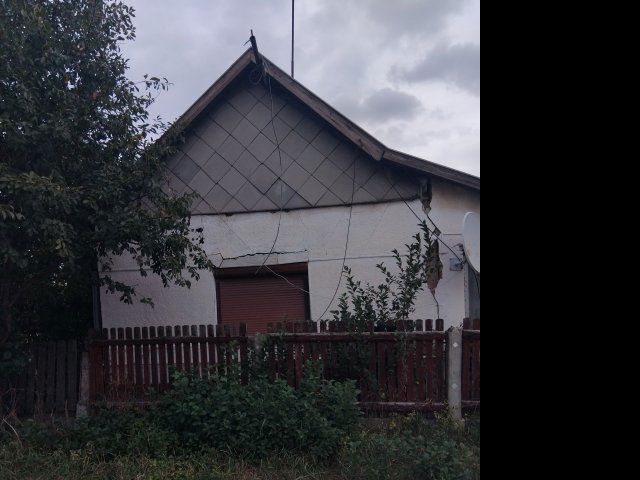 Eladó családi ház, Nádudvaron 3.6 M Ft, 1+1 szobás