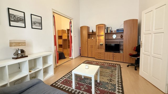 Kiadó téglalakás, albérlet, Debrecenben 180 E Ft / hó, 2 szobás