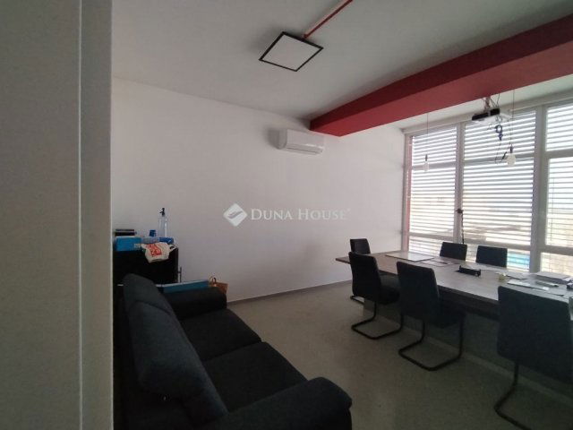 Eladó ipari ingatlan, Szombathelyen 129.5 M Ft